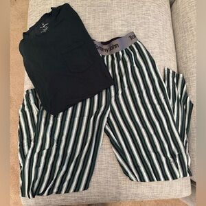 Tommy John Men’s Pajama Set Lounge Sleepwear Pocket Tee & Striped Pants Size M
